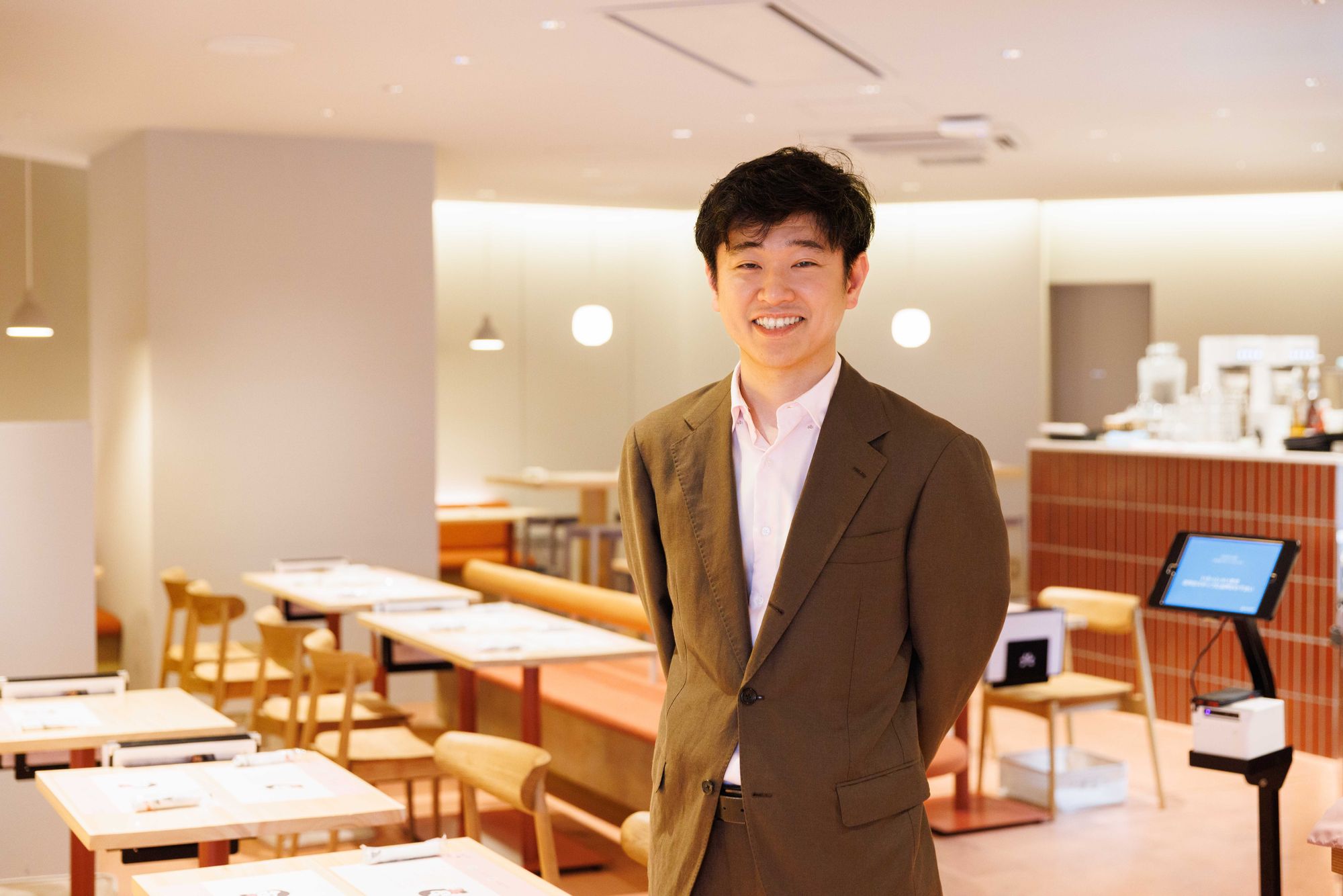 あぶらとり紙屋」からの脱却。よーじやの若き社長が挑む“賛否覚悟のリ